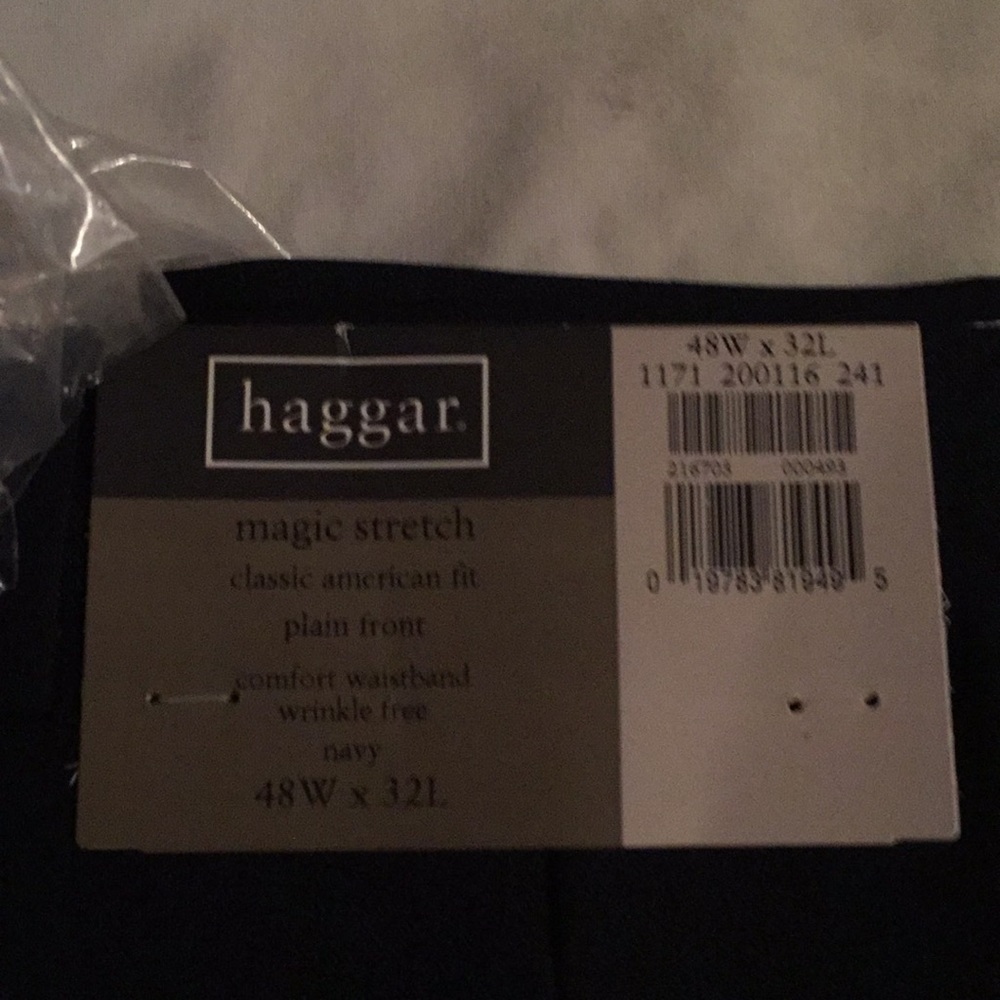 MENS PANTS HAGGAR NAVY 48W x 32L PLAIN FRONT